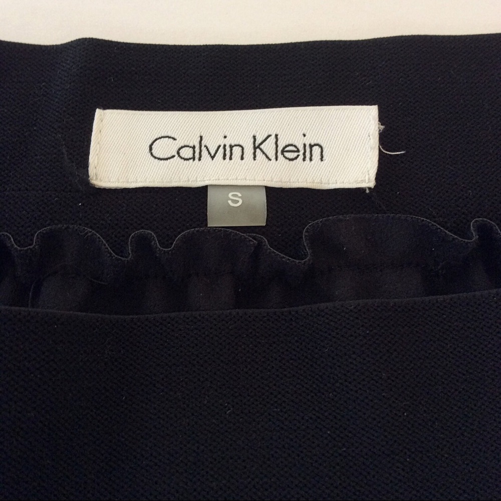 CALVIN KLEIN VEGAN LEATHER A-LINE PLEATED SKIRT SM - Picture 5 of 8
